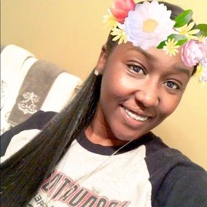 Meet your Posher, Elicia